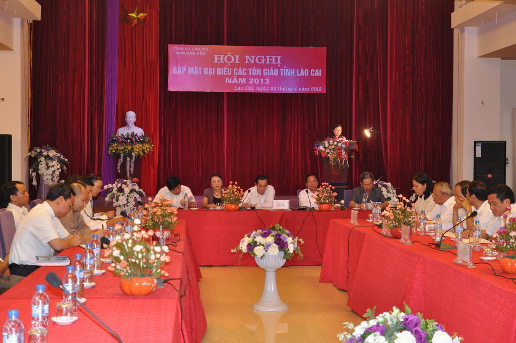 Lao Cai Galaxy Hotel Exterior foto